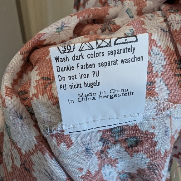 LOT of 4 floral wrap dresses, sized XL - Picture 10 of 16